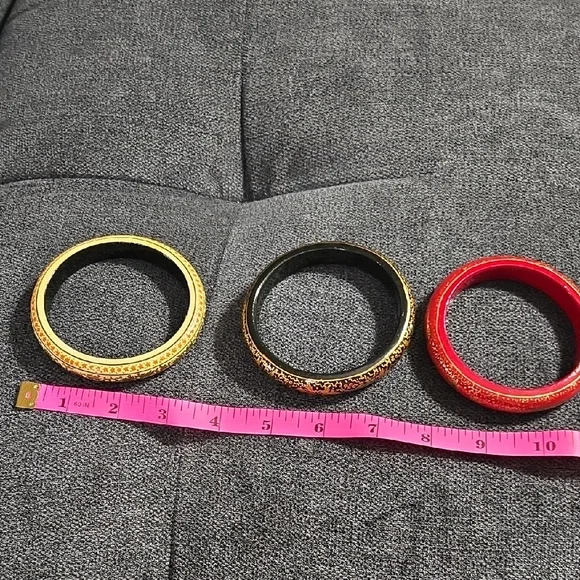 Elegant Multicolor Bangle Set - Picture 5 of 5